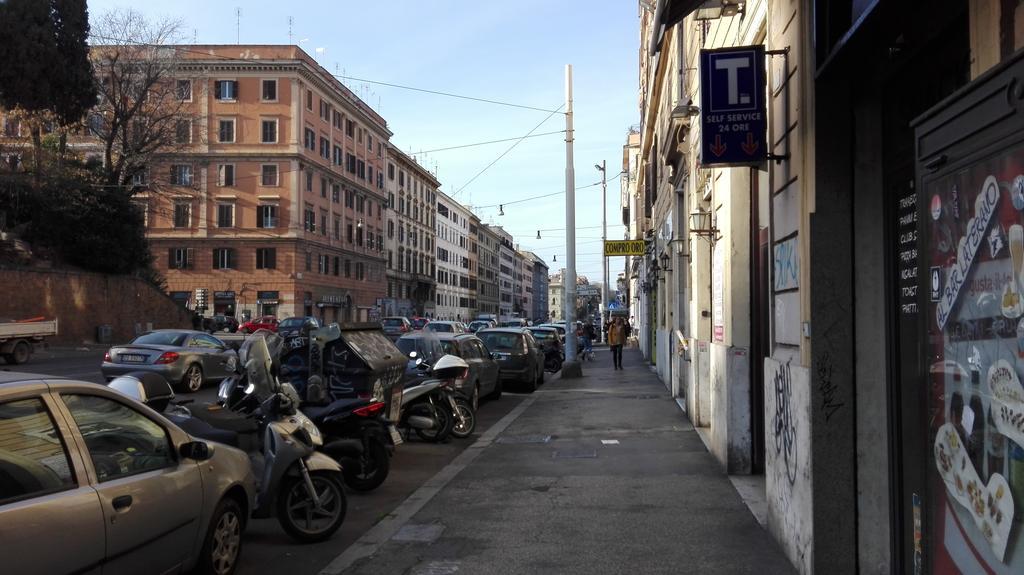 Residenza Laterano Hotel Roma Exterior foto
